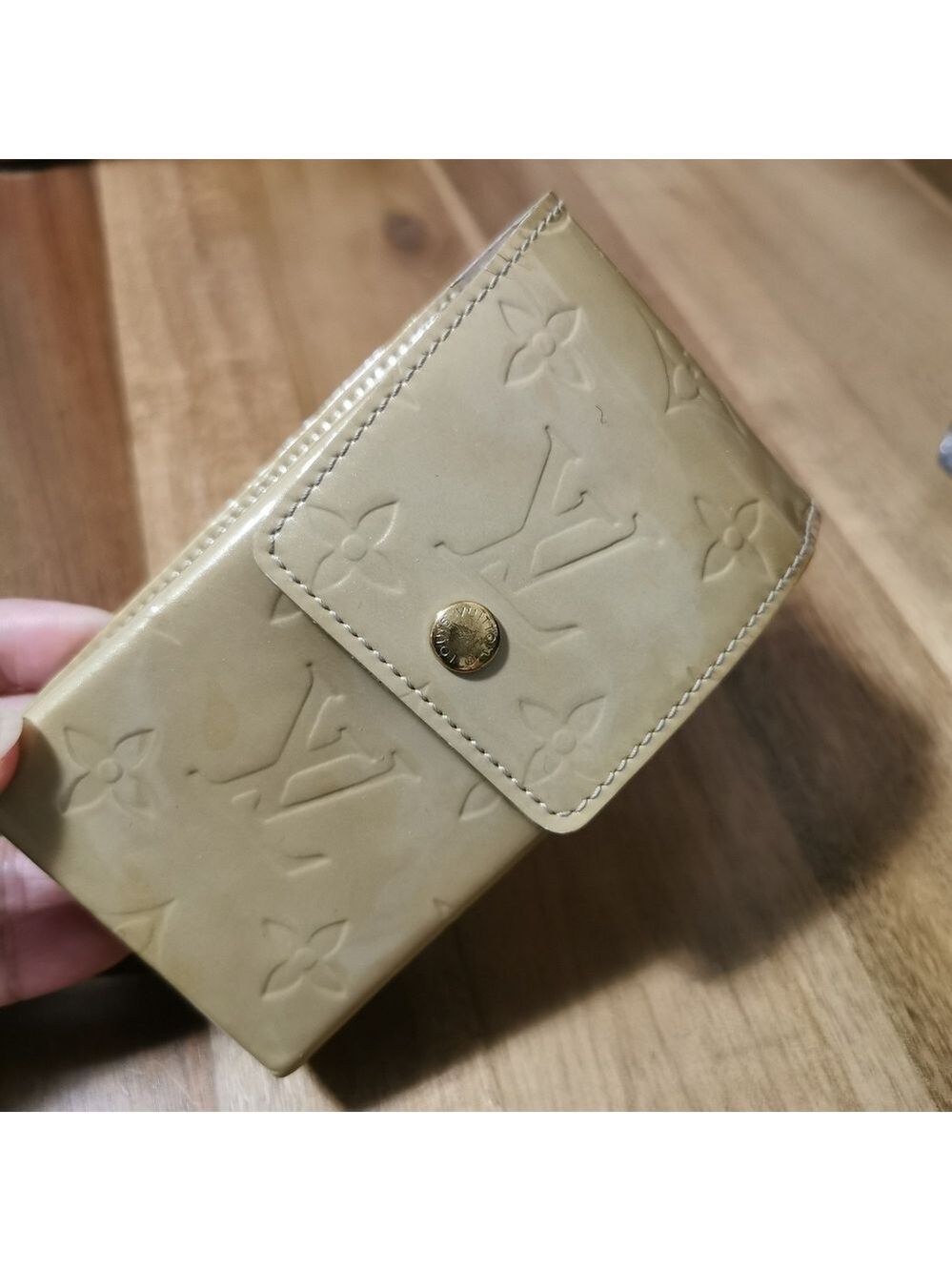 Louis Vuitton Vernis Leather in Yellow Beige Monogram Holder